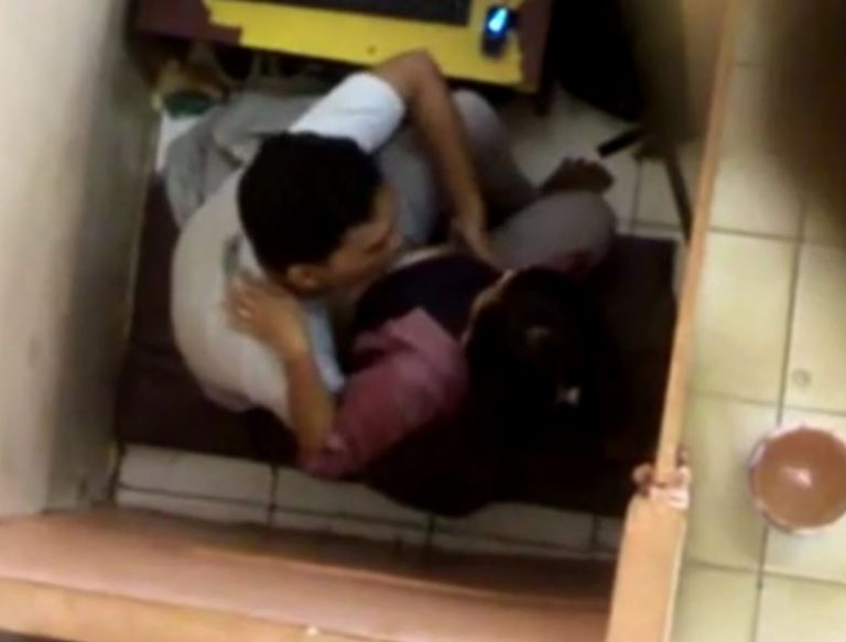 bathroom-sex