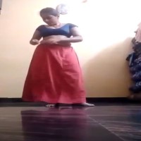 ஆண்டி ஆடை கழற்றும் ஆபாச சுகம்