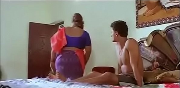 முதலாளி மகனுடன் படுக்கும் ஷகீலா செக்ஸ் படம்