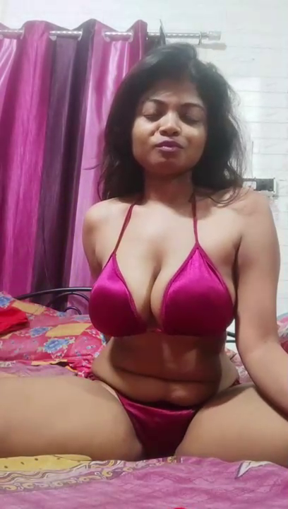 சுயஇன்பத்தின் தேவை அறிந்த காலேஜ் பெண்