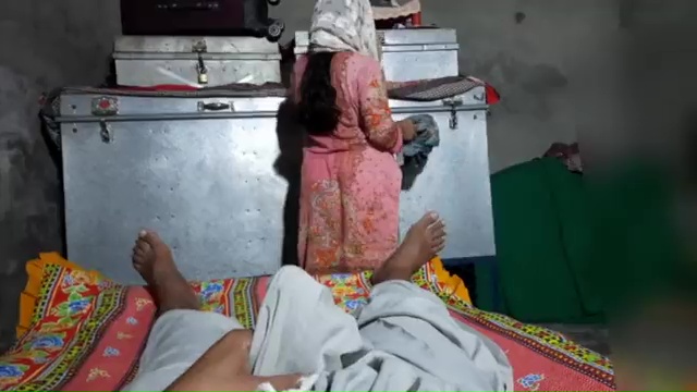 கோயம்பத்தூர் மாப்பிள்ளை ஒழுக்கு அடித்தளம் போடுகிறான்
