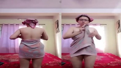 PG டாக்டர் பெண் டவல் கழட்டிய எட்டாவது அதிசயம்