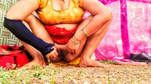 தேசி ஆன்டி அவுட் டோர் நியூட்